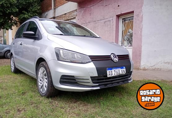 Autos - Volkswagen Suran 2017 GNC 100000Km - En Venta