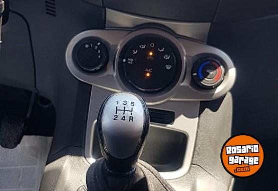 Autos - Ford FIESTA KINETIC SE PLUS 2017 Nafta 130000Km - En Venta