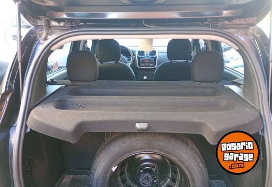 Autos - Renault Sandero 2018 GNC 130000Km - En Venta
