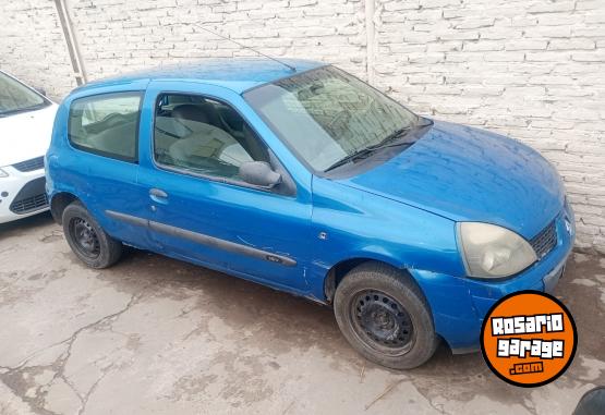 Autos - Renault Clio 2004 Nafta 200000Km - En Venta