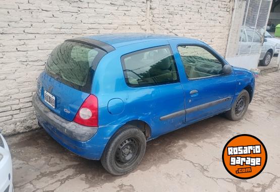 Autos - Renault Clio 2004 Nafta 200000Km - En Venta