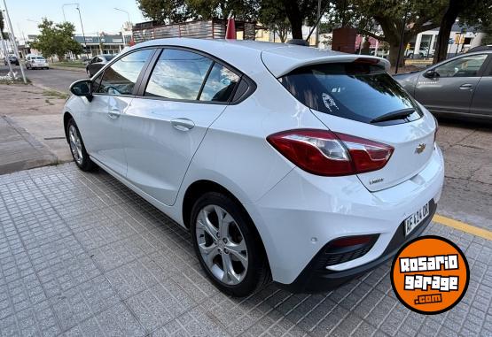 Autos - Chevrolet CRUZE LT AT 5P 2022 Nafta 51000Km - En Venta