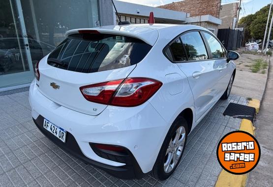 Autos - Chevrolet CRUZE LT AT 5P 2022 Nafta 51000Km - En Venta