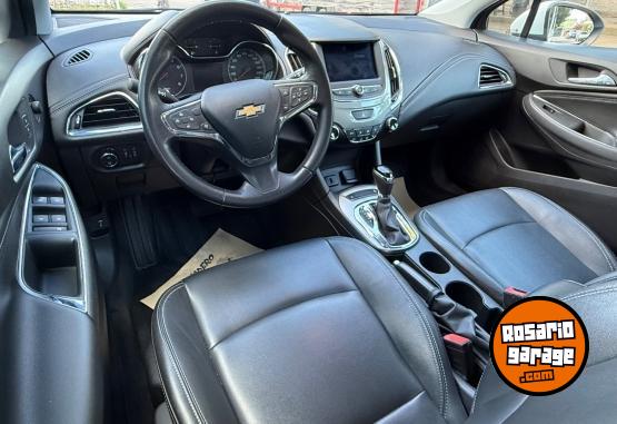 Autos - Chevrolet CRUZE LT AT 5P 2022 Nafta 51000Km - En Venta