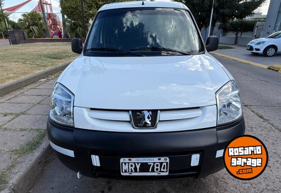 Utilitarios - Peugeot PARTNER CONFORT 2013 Nafta 115000Km - En Venta
