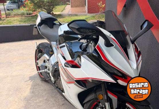 Motos - Zontes 703rr 2025 Nafta 4800Km - En Venta