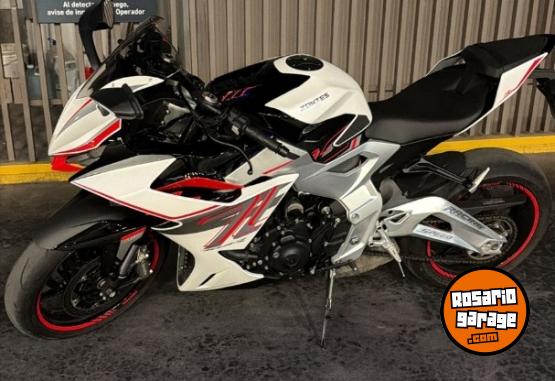 Motos - Zontes 703rr 2025 Nafta 4800Km - En Venta