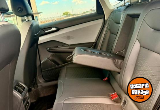 Camionetas - Volkswagen Taos Confortline TSI 2025 Nafta 6000Km - En Venta