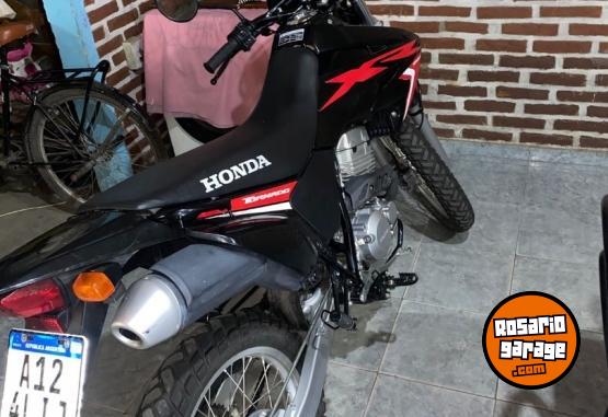 Motos - Honda Tornado 2020 Nafta 6000Km - En Venta