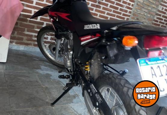 Motos - Honda Tornado 2020 Nafta 6000Km - En Venta