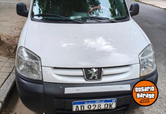 Utilitarios - Peugeot Partner 2019 GNC 162000Km - En Venta