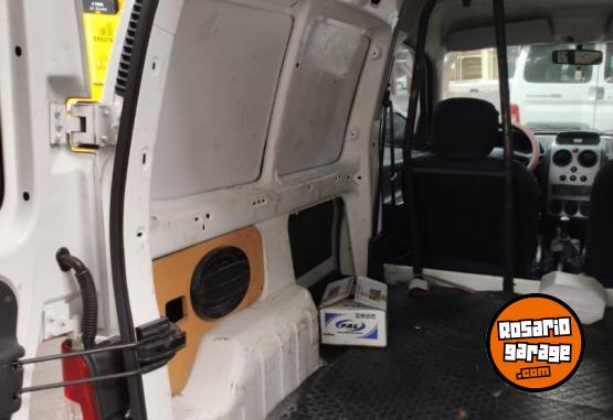 Utilitarios - Peugeot Partner 2019 GNC 162000Km - En Venta