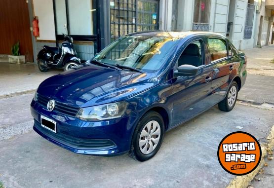 Autos - Volkswagen Voyage 2015 Nafta 122820Km - En Venta