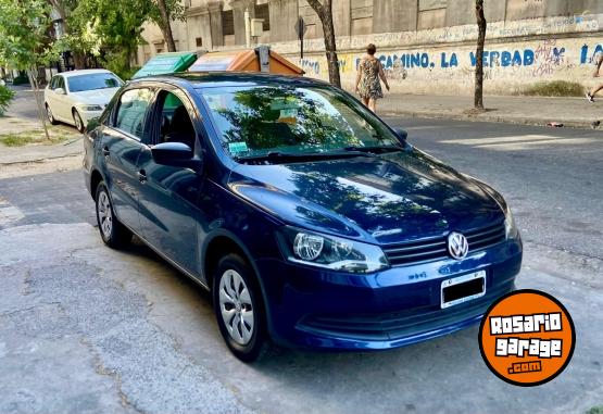 Autos - Volkswagen Voyage 2015 Nafta 122820Km - En Venta