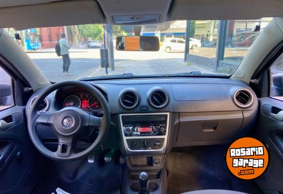 Autos - Volkswagen Voyage 2015 Nafta 122820Km - En Venta