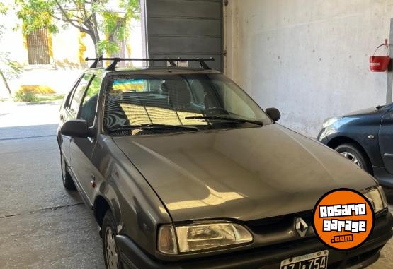 Autos - Renault R 19 RN 1996 Nafta 218000Km - En Venta