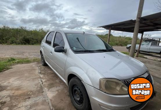 Autos - Renault Logan siena voyage simbol 2011 GNC 250000Km - En Venta