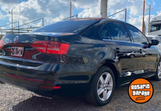 Autos - Volkswagen Vento Luxury Tiptronic 2015 Nafta 160000Km - En Venta