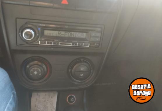 Autos - Volkswagen Surán Trendline 1.6 90b 2010 Nafta 190000Km - En Venta