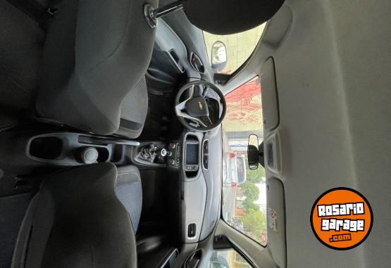 Autos - Chevrolet Onix 2017 Nafta 135000Km - En Venta