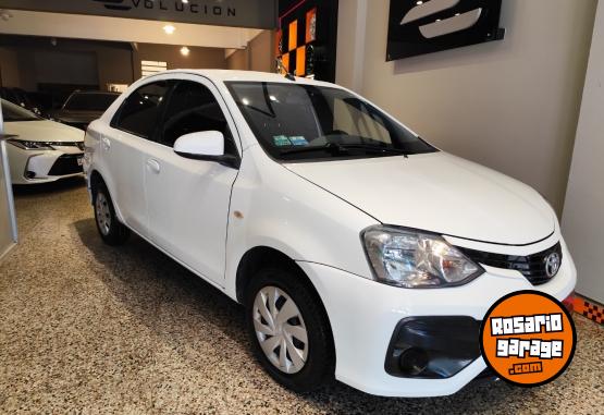 Autos - Toyota Etios 2018 Nafta 151000Km - En Venta