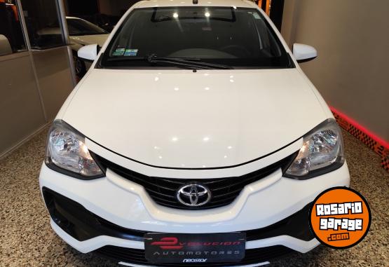 Autos - Toyota Etios 2018 Nafta 151000Km - En Venta