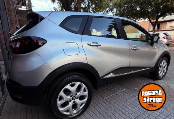 Camionetas - Renault Captur 2.0 16v ZEN 2018 Nafta 105000Km - En Venta