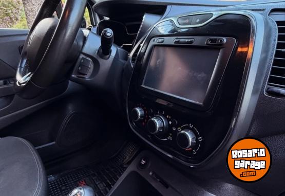 Camionetas - Renault Captur 2.0 16v ZEN 2018 Nafta 105000Km - En Venta