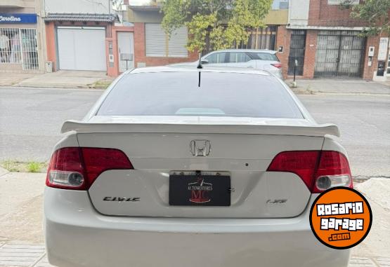 Autos - Honda CIVIC 1.8 LXS MT 2011 Nafta 122000Km - En Venta