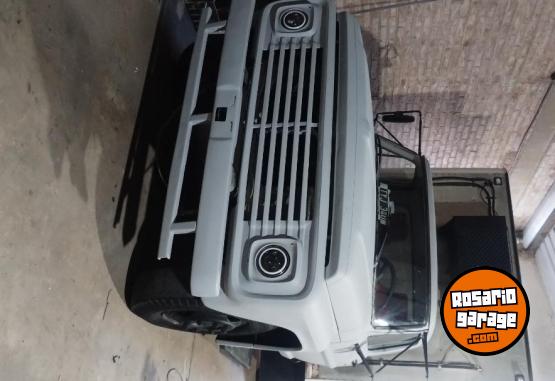 Camiones y Gr�as - Ford 700 - En Venta
