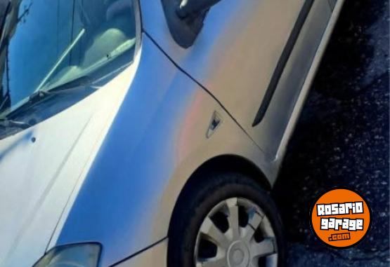 Autos - Renault Symbol 2009 GNC 250000Km - En Venta