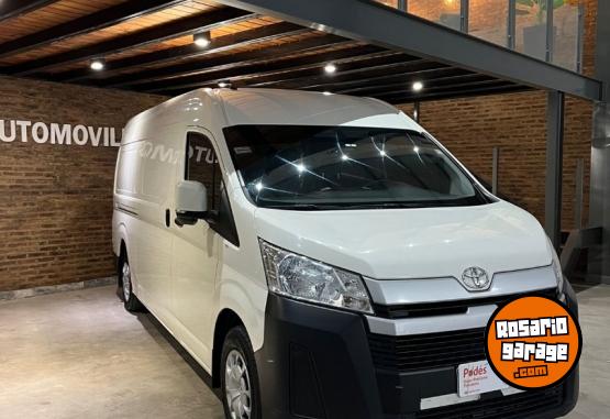 Utilitarios - Toyota Hiace 2021 Diesel 119000Km - En Venta