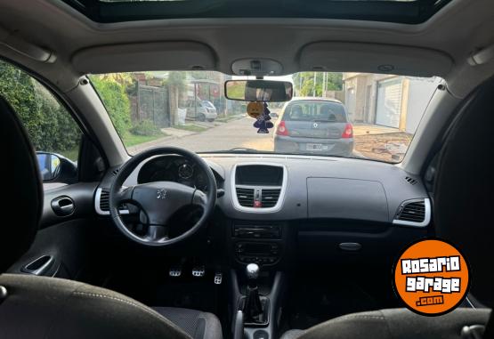 Autos - Peugeot 207 2010 Nafta 180Km - En Venta
