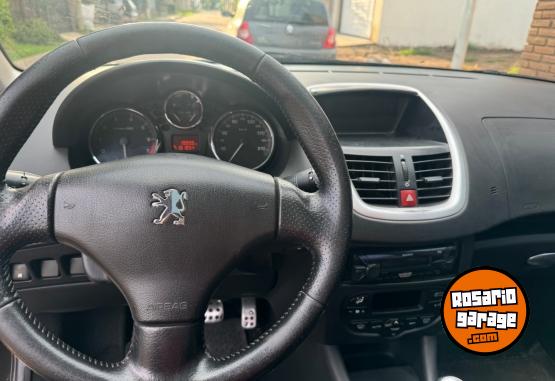 Autos - Peugeot 207 2010 Nafta 180Km - En Venta