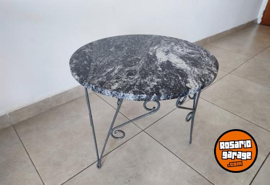Hogar - Mesita matera m�rmol y hierro - En Venta
