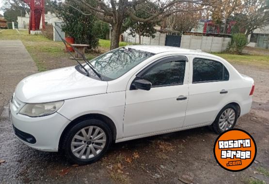 Autos - Volkswagen Voyage 2010 Nafta 210000Km - En Venta