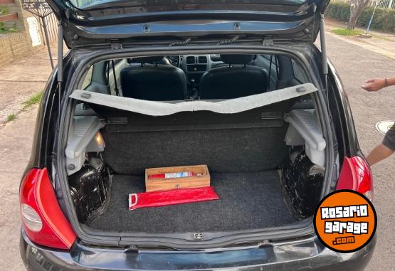 Autos - Renault clio yahoo 2006 Nafta 183000Km - En Venta