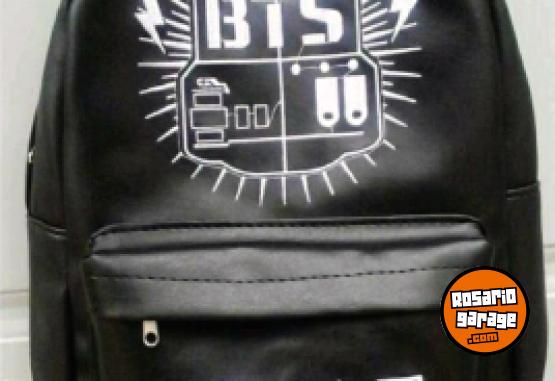 Otros - Mochilas escolares anime series peliculas y  videogames - En Venta
