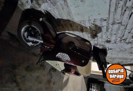 Motos - Motomel Strato 2021 Nafta 10500Km - En Venta