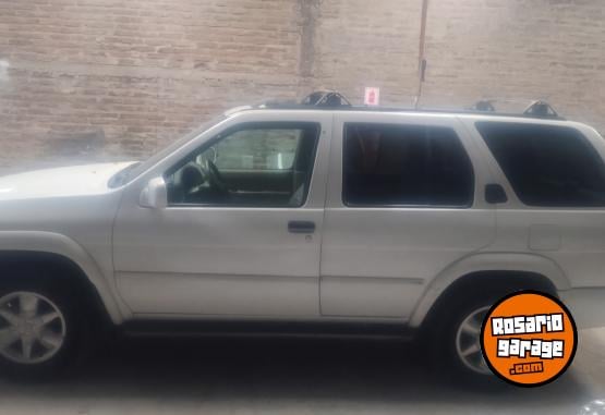 Camionetas - Nissan pathfinder 2002 Nafta 290000Km - En Venta