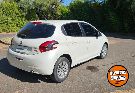 Autos - Peugeot 208 1.6vti C3 POLO 2018 Nafta 73000Km - En Venta
