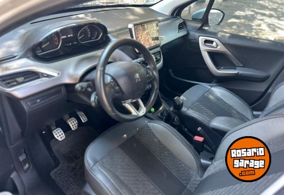 Autos - Peugeot 208 feline 2019 Nafta 65000Km - En Venta
