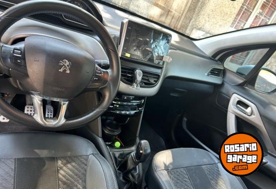 Autos - Peugeot 208 feline 2019 Nafta 65000Km - En Venta