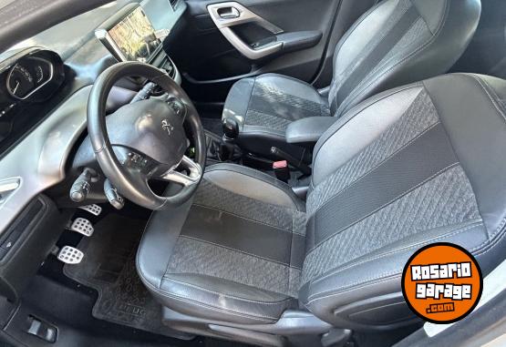 Autos - Peugeot 208 feline 2019 Nafta 65000Km - En Venta