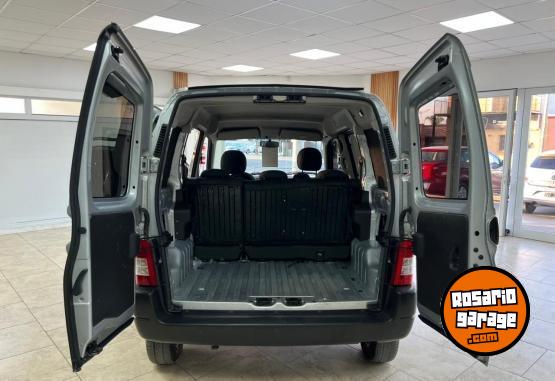 Utilitarios - Citroen BERLINGO 2021 Diesel 90000Km - En Venta