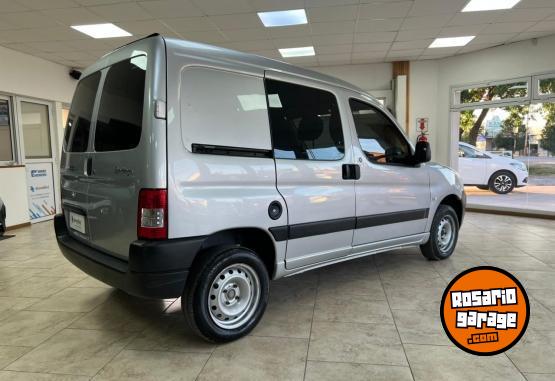 Utilitarios - Citroen BERLINGO 2021 Diesel 90000Km - En Venta