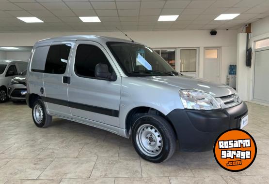 Utilitarios - Citroen BERLINGO 2021 Diesel 90000Km - En Venta