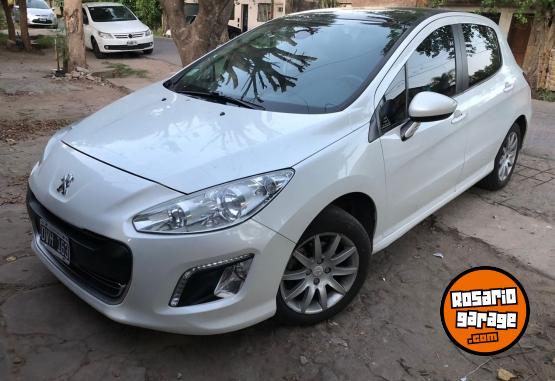 Autos - Peugeot 308 Allure navegador 2015 Diesel  - En Venta