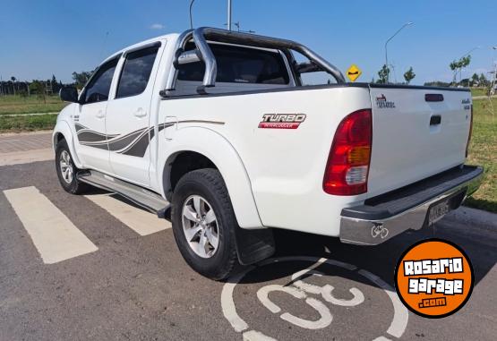 Camionetas - Toyota Hilux srv 2008 Diesel 350000Km - En Venta