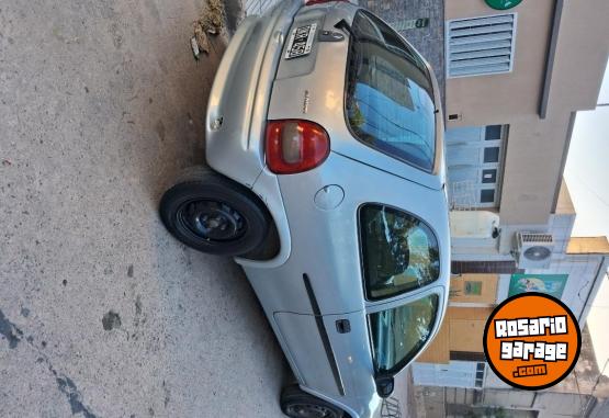 Autos - Chevrolet Corsa 2000 Nafta 297000Km - En Venta